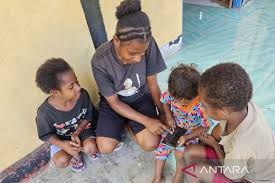 Telkomsel, sebagai salah satu perusahaan telekomunikasi terbesar di Indonesia, terus berupaya meningkatkan konektivitas di seluruh penjuru Tanah Air.