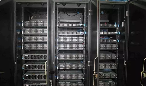 Permasalahan perbaikan service server Jakarta
